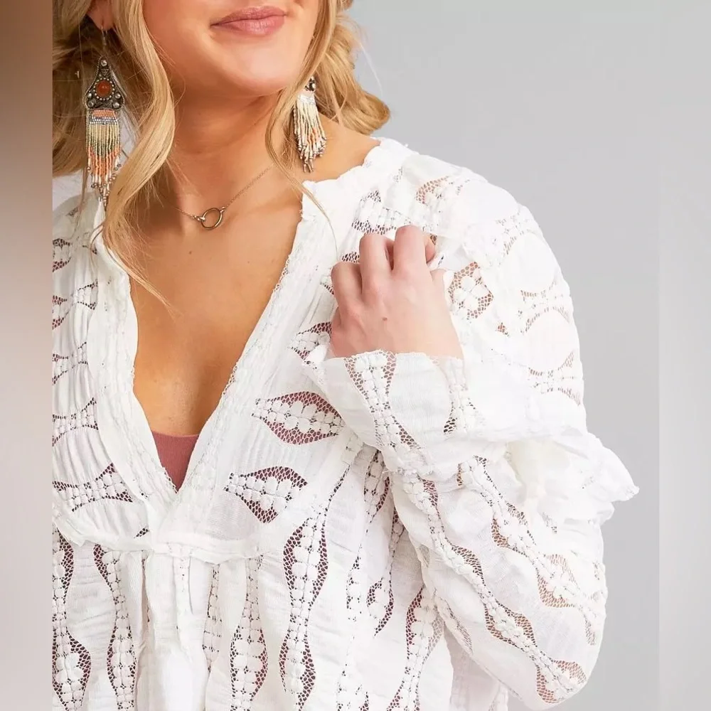 Free People Ivory Candy Shop Lace Long Sleeve Ruffle Boho Textured Tunic Top XS